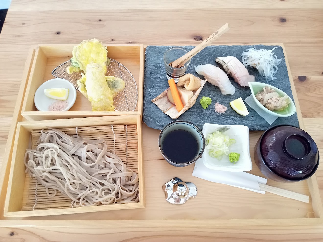 北鎌倉 古古 もり蕎麦 寿司 味と野菜天